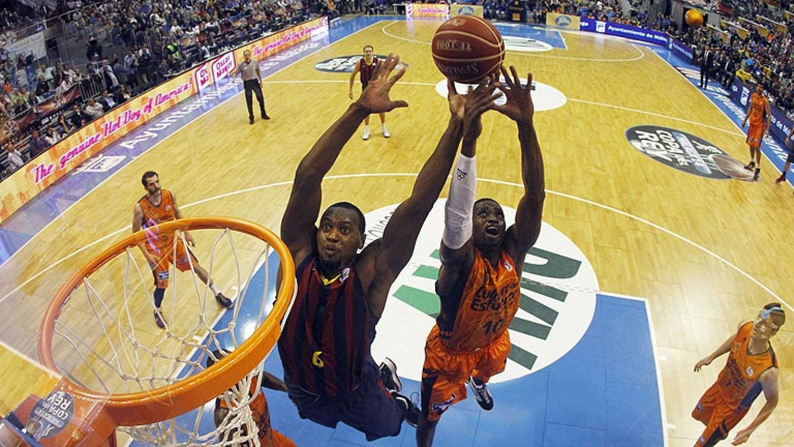 Baloncesto en RTVE: FC Barcelona 89 - Valencia Basket 81  | RTVE Play