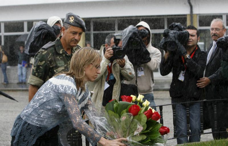 Carme Chacón visita la UME en Galicia