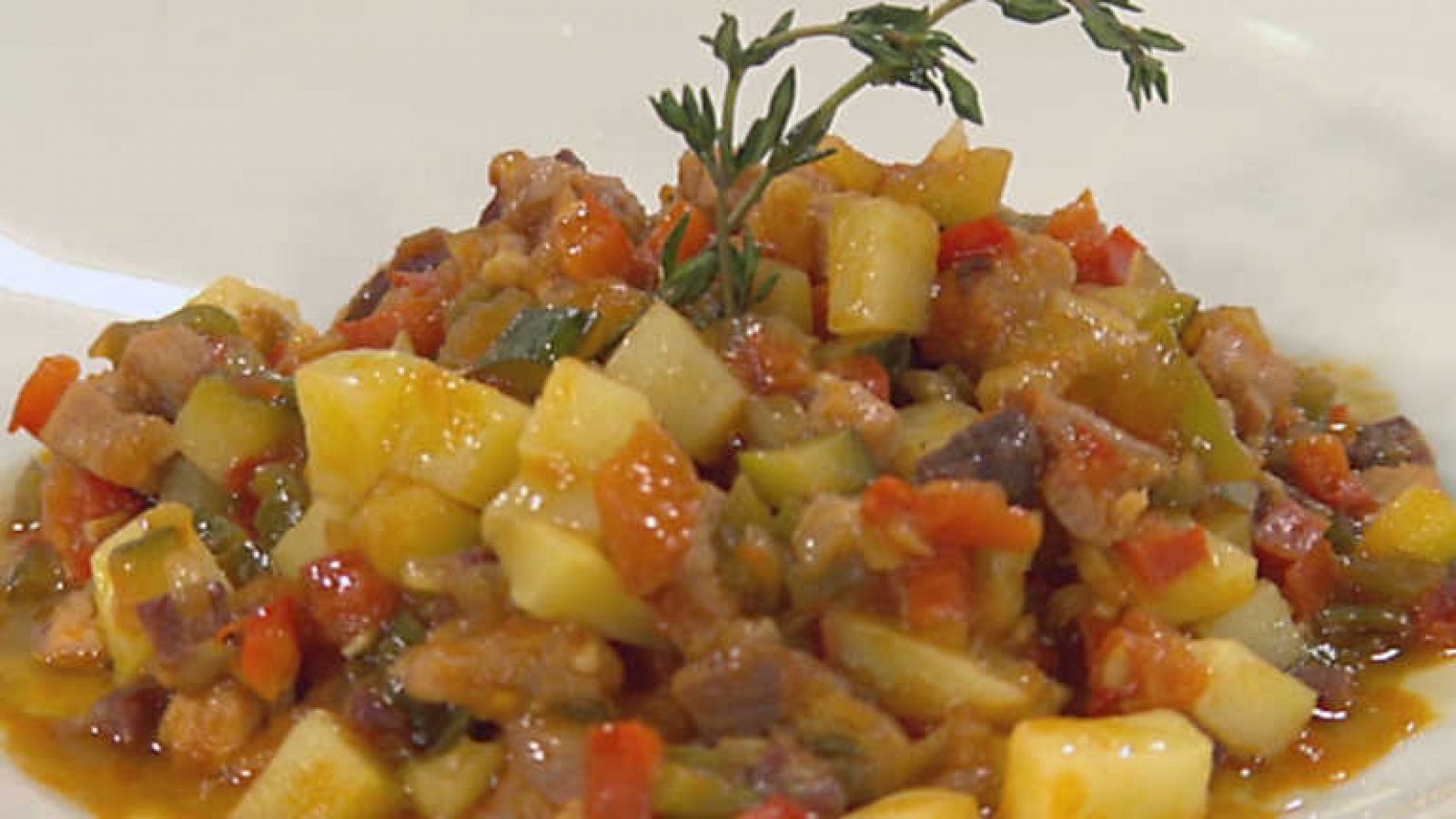 Cocina con Sergio - Pisto a la salmantina con ibéricos - Ver ahora