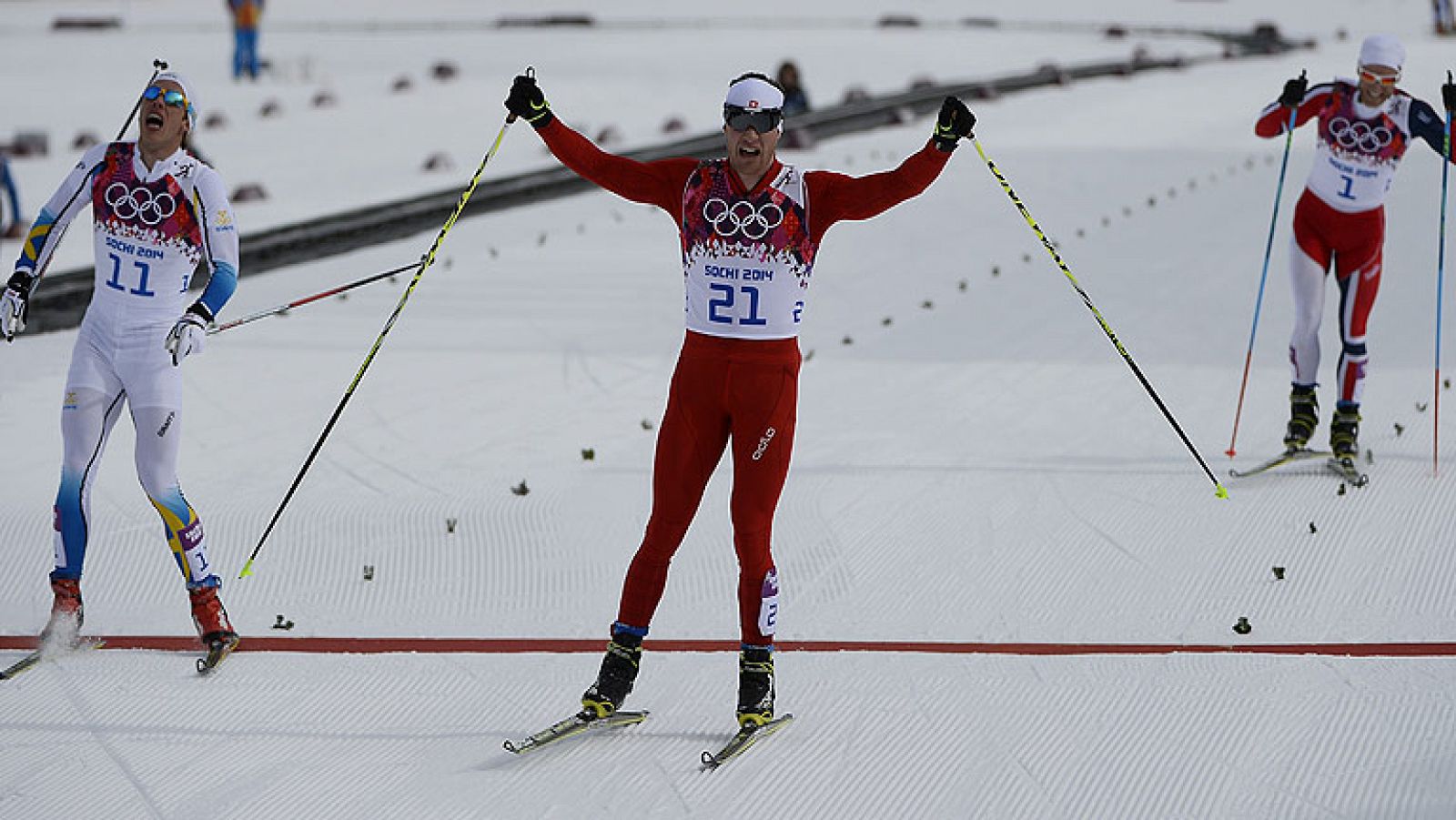 Telediario 1: Cologna gana al 'sprint' el oro en esquí de fondo | RTVE Play