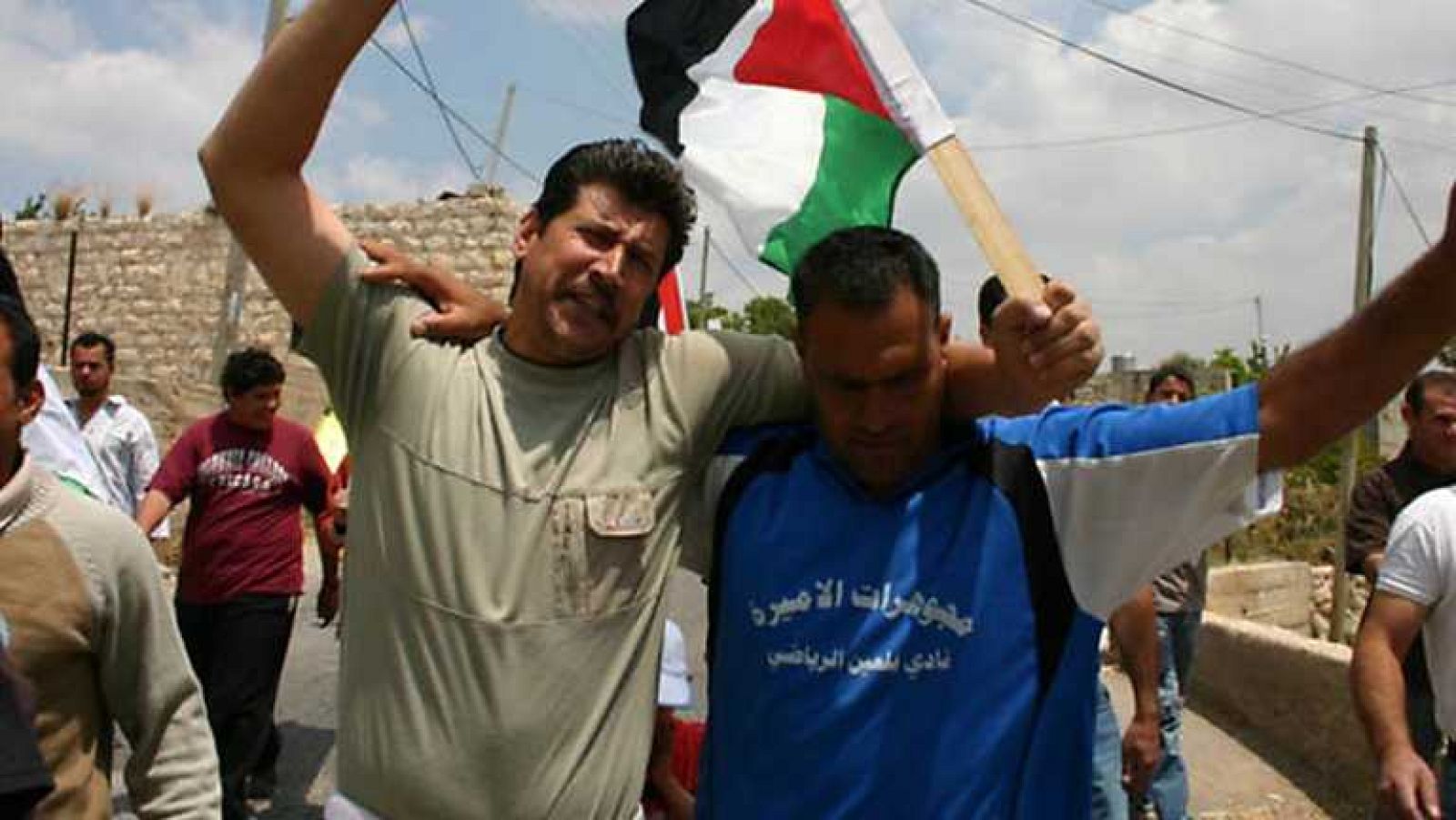 Documentos TV - 5 cámaras rotas - ver ahora