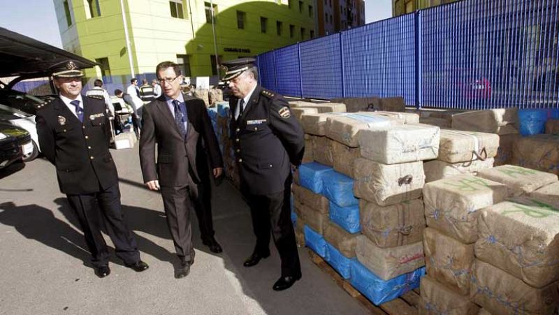 Detenidos ocho presuntos narcotraficantes andaluces con el mayor alijo de droga de Europa