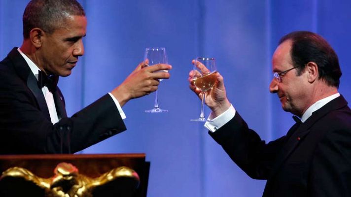 Barack Obama recibe a François Hollande con los máximos honores