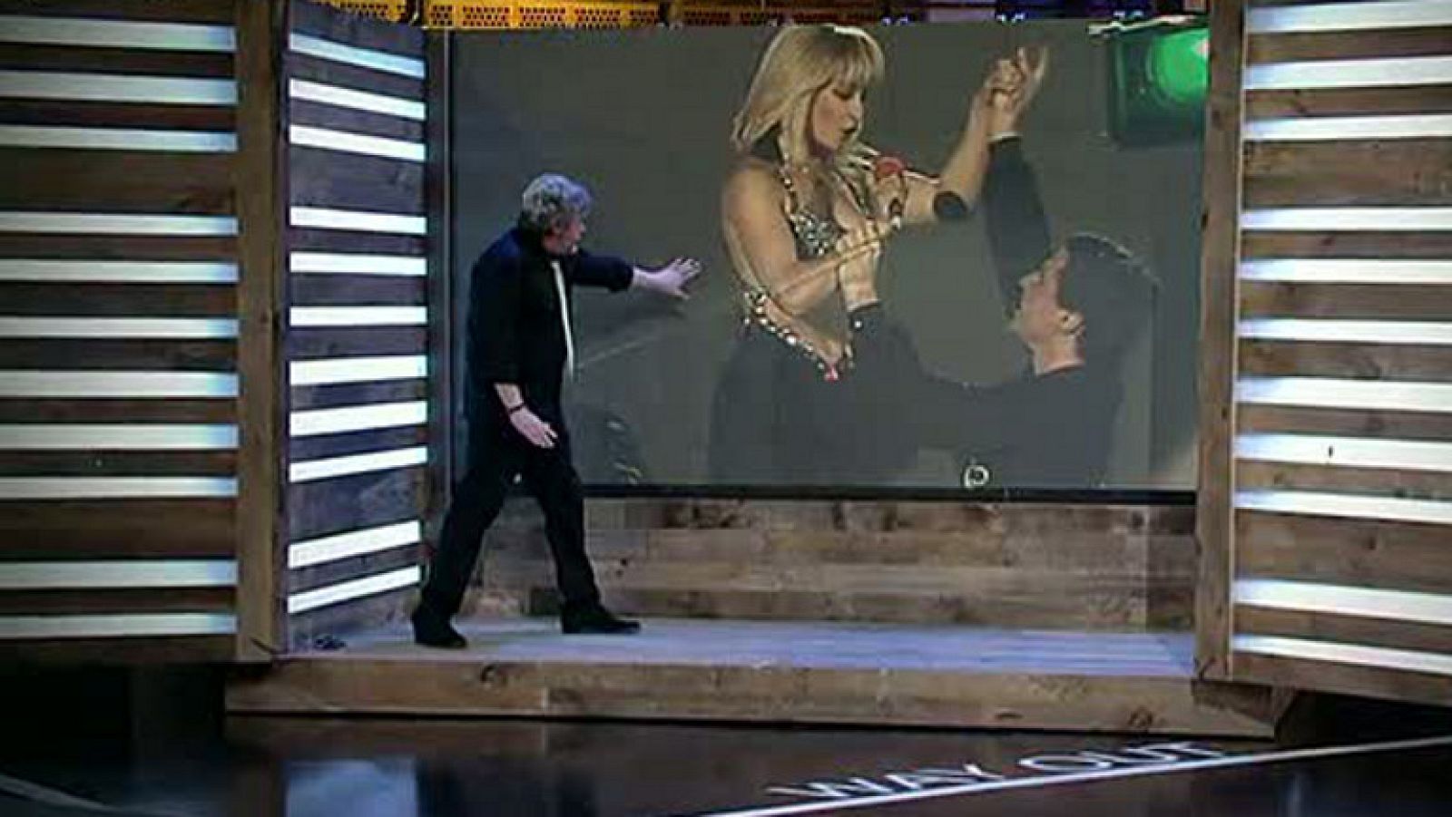 Del sujetador de Raffaella Carrá al teléfono de Carmen Sevilla - Ver ahora