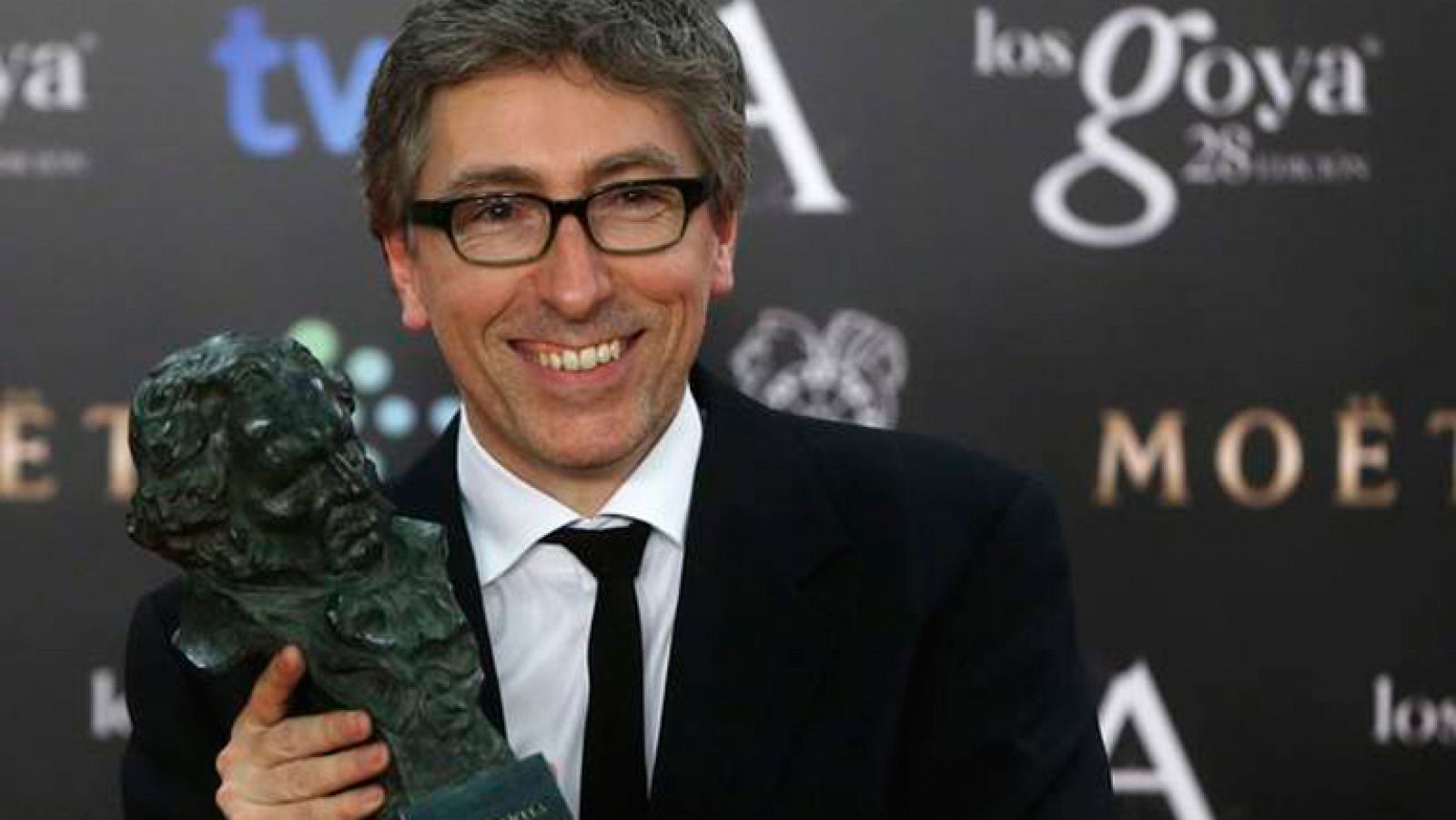 Días de cine: Días de cine: David Trueba y su 'Vivir es fácil con los ojos cerrados' arrasan en los Goya con 6 de 7 premios | RTVE Play