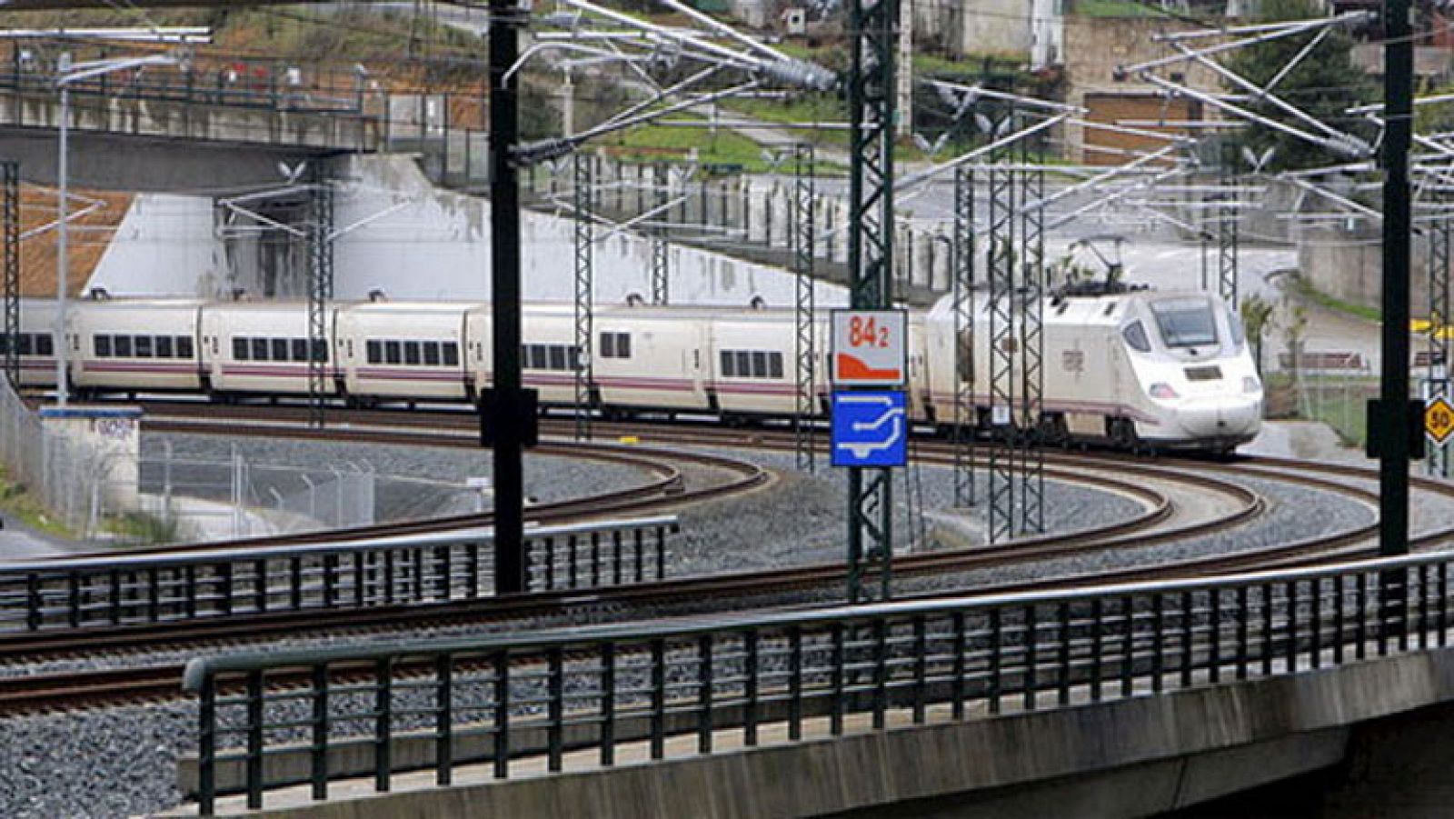 La tarde en 24h: Accidente de tren de Santiago  | RTVE Play