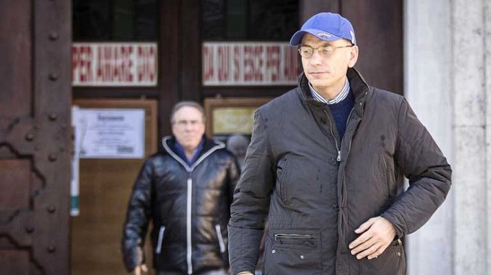 Telediario 1 - Letta se va discretamente