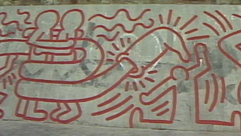 Reproducción del mural de Keith Haring en Barcelona 25 años después del original