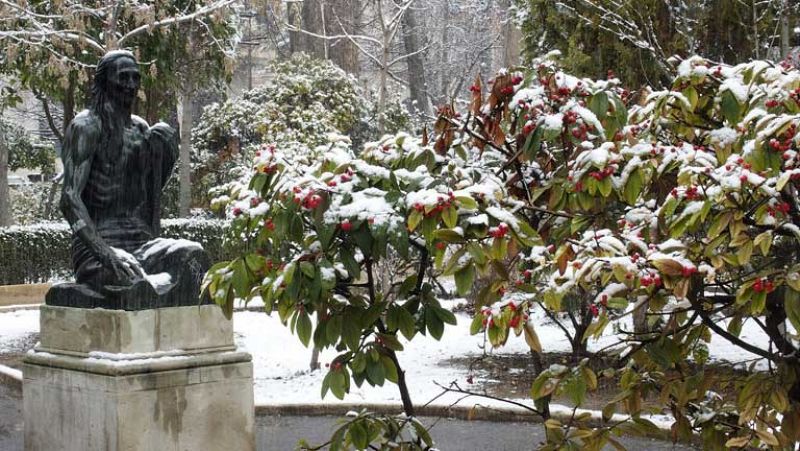 La cota de nieve baja en el noreste y descenso térmico en extremo este