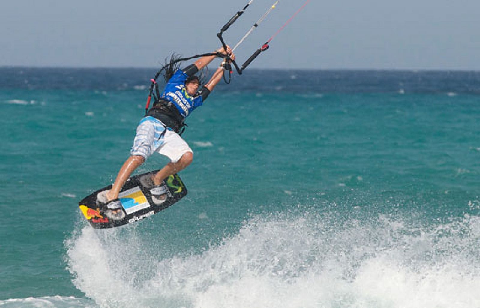 Gisela Pulido vuelve a vencer. La quinceañera española logra su quinto Mundial de Kiteboarding. 