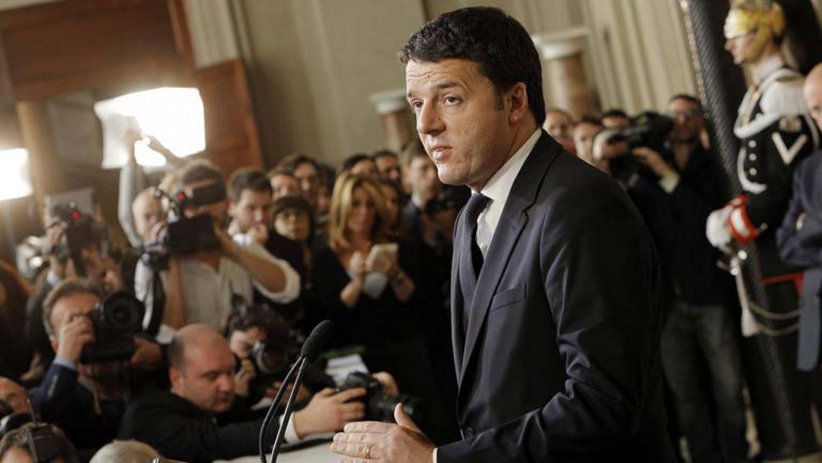 Matteo Renzi acepta "con reservas" el encargo del jefe del Estado para formar Gobierno 
