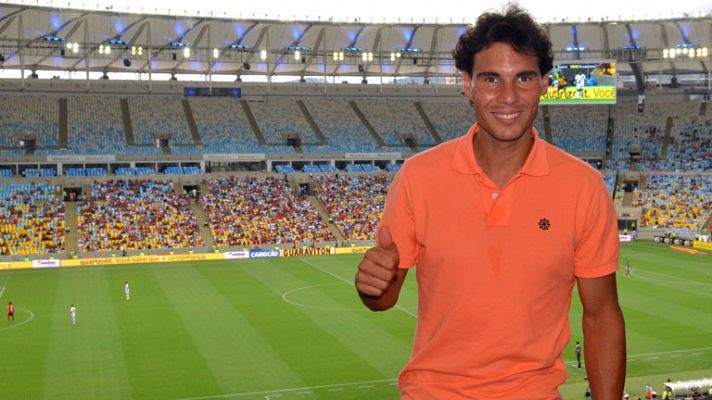 Telediario 1 - Nadal hace el saque de honor en un Flamengo-Vasco en el Maracaná