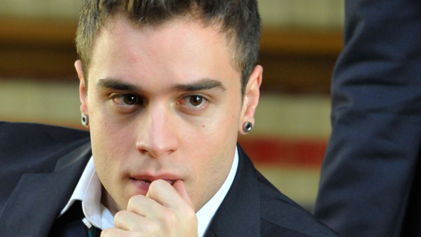 Los misterios de Laura - El comienzo del capítulo 27 - Los misterios de Laura | Ver