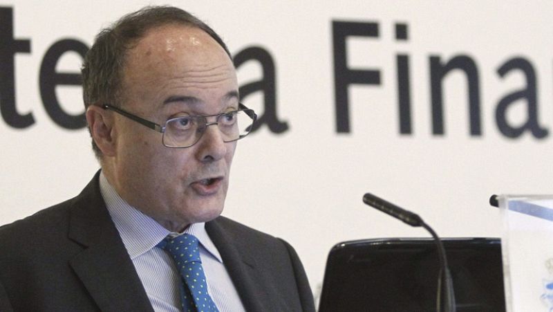 El gobernador del Banco de España estima que España podría crecer "en torno al 1%" en 2014