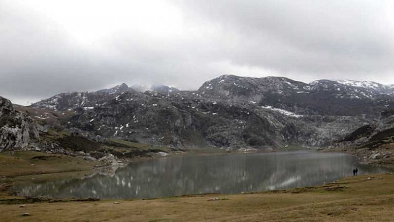 Baja la cota de nieve y rachas de viento fuerte en el norte y Canarias