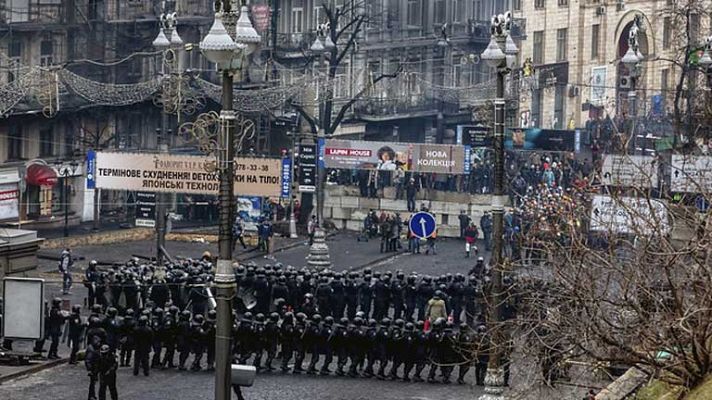Telediario 1 - Telediario en 4' - 20/02/14