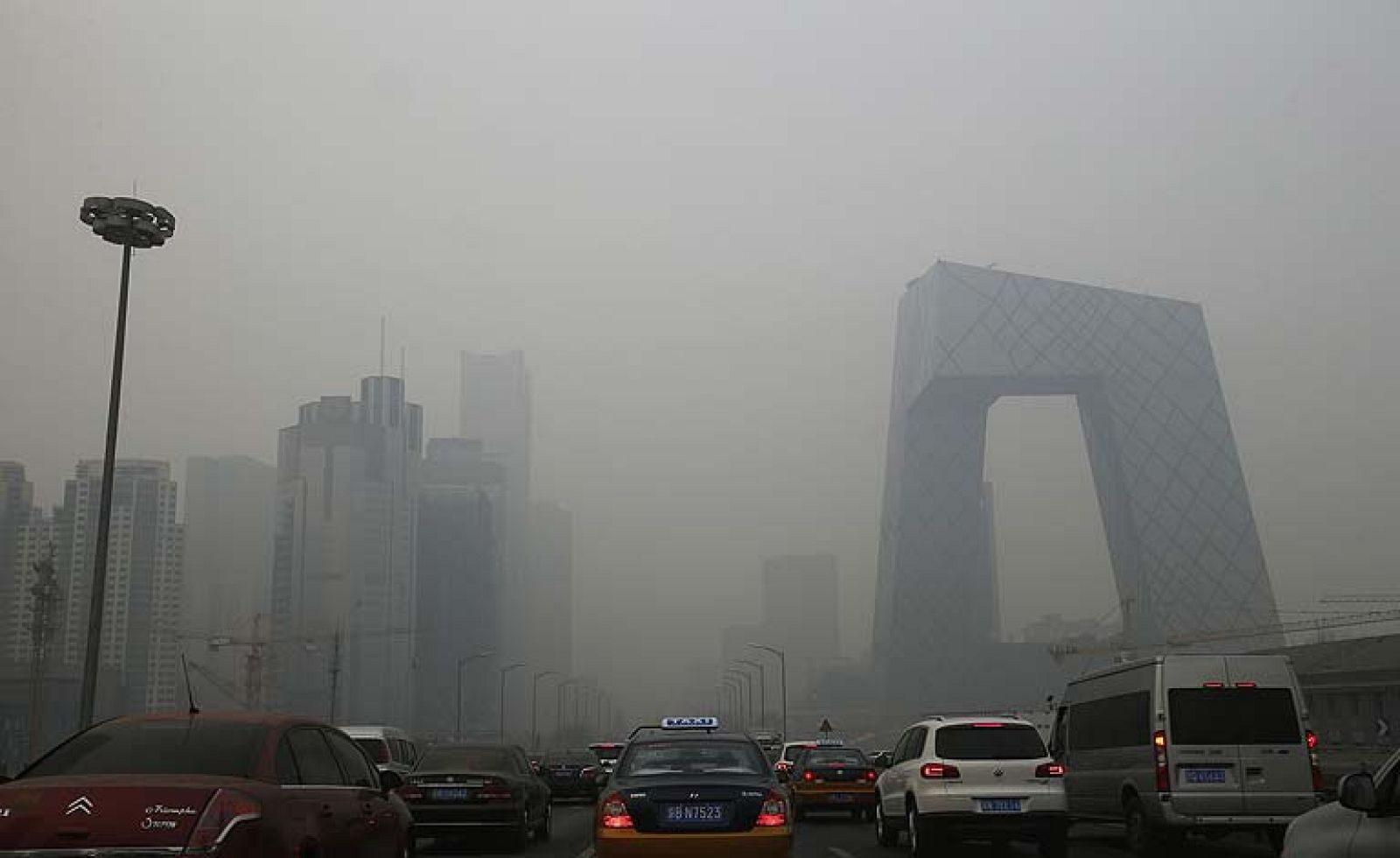 Alerta naranja por contaminación en Pekín