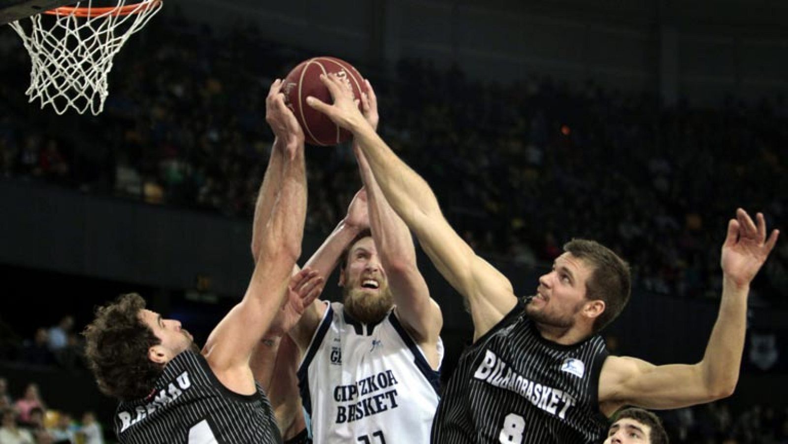 El Bilbao Basket ha superado hoy con comodidad al Gipuzkoa Basket en Miribilla en un partido siempre con los locales por delante en el marcador y en el que los visitantes solo tuvieron opciones hasta poco antes del descanso y acabaron cayendo por un claro 78-68.