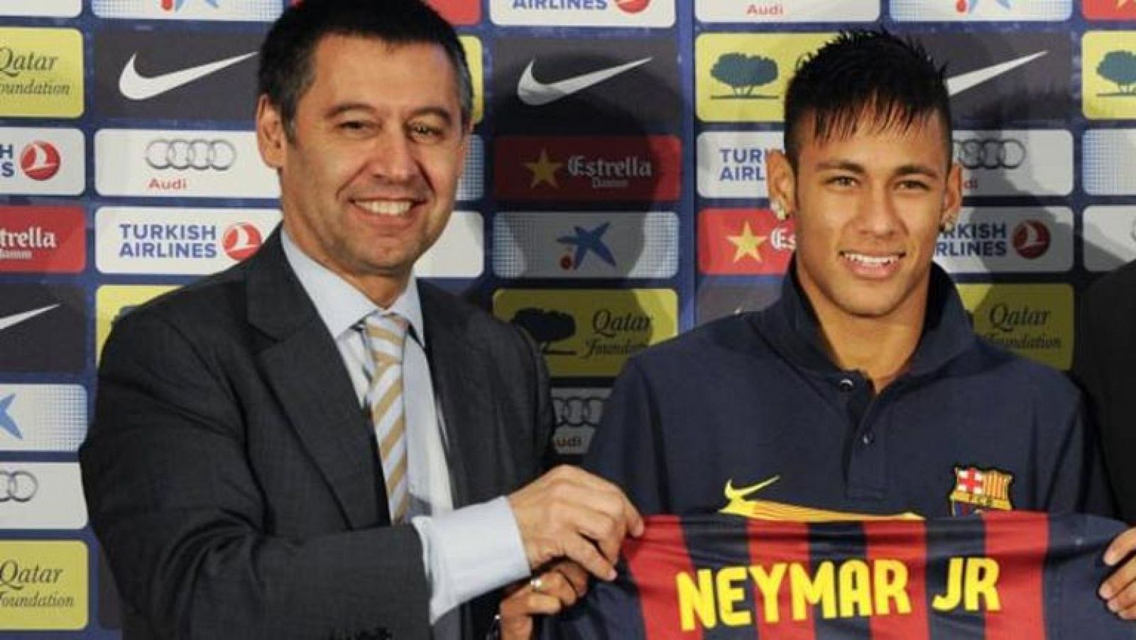 Telediario 1: El Barça hace liquidación complementaria por el fichaje de Neymar | RTVE Play
