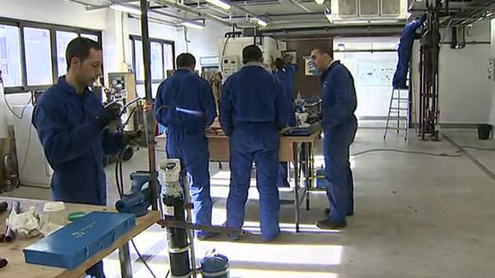 Telediario 1 - Madrid detecta un fraude de 4.400.000 euros en cursos de formación organizados por patronales sectoriales