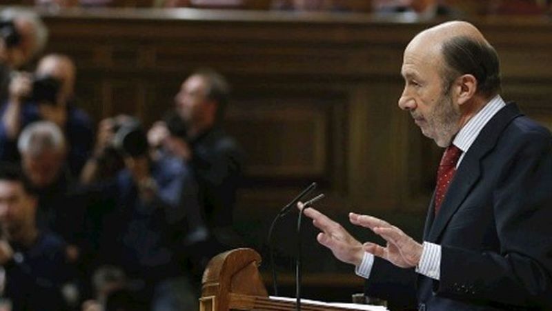 Rubalcaba advierte a Rajoy que la recuperación llegará cuando "devuelva derechos" 