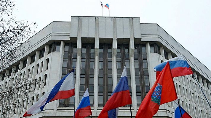 Informativo 24h - Ocupan edificios en Crimea