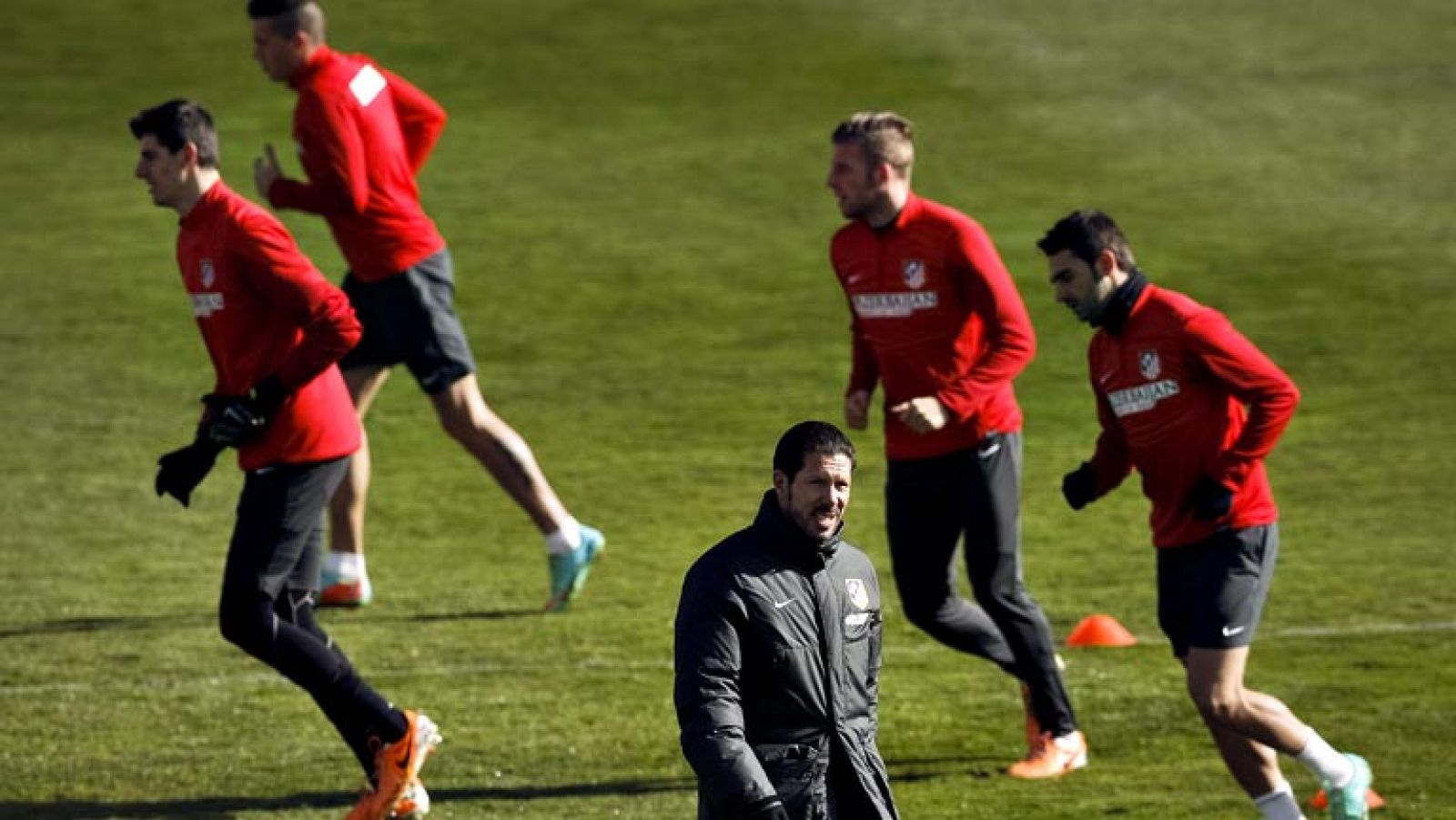 El brasileño Joao Miranda, defensa del Atlético de Madrid, admitió este viernes que el derbi del próximo domingo ante el Real Madrid es "una final" para su equipo, que tiene que "ganar sí o sí", y remarcó que su conjunto tiene que volver a ser "muy s