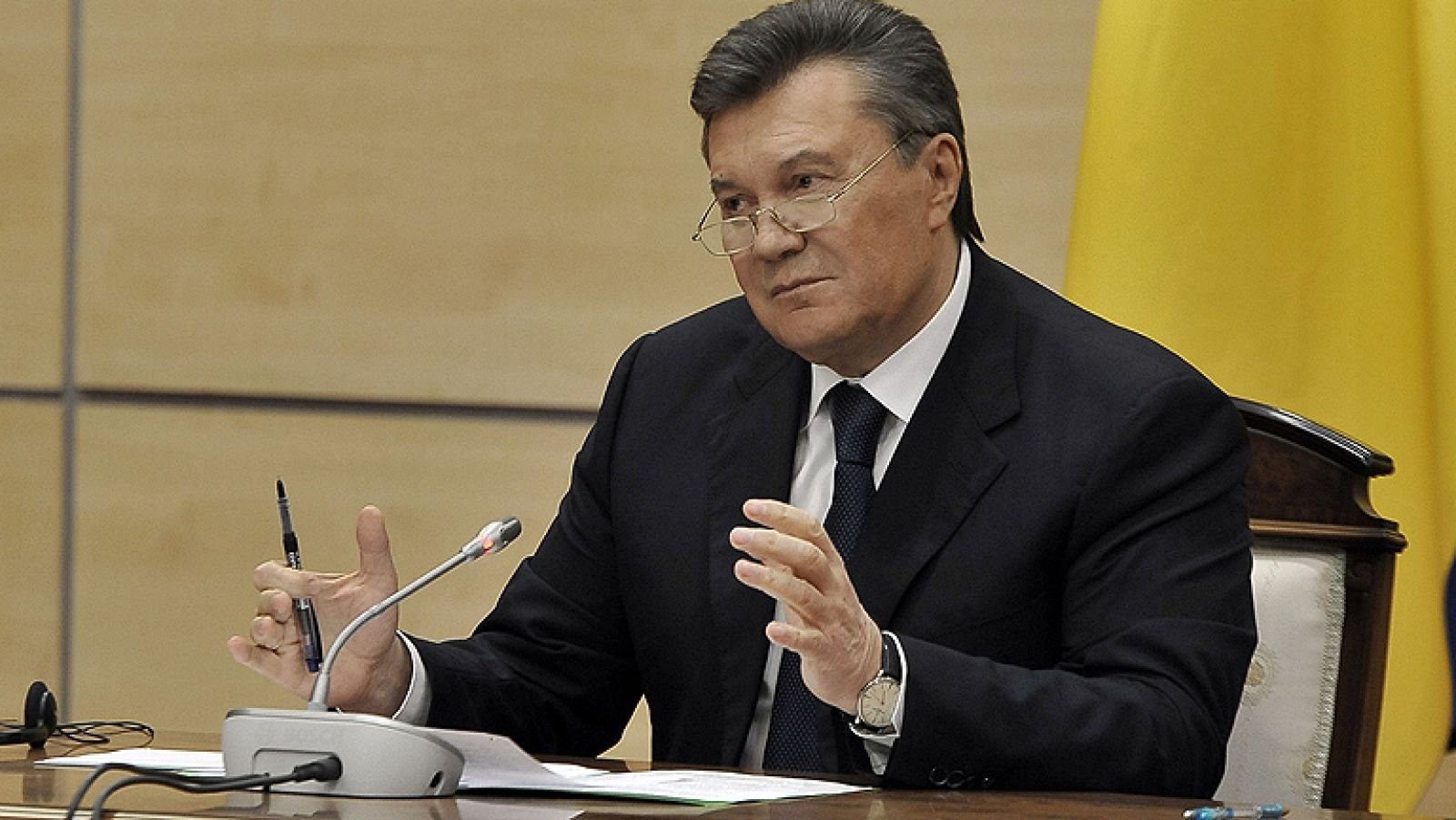 Telediario 1: Yanukóvich asegura que la situación en Crimea es una reacción natural al "golpe" en Kiev | RTVE Play
