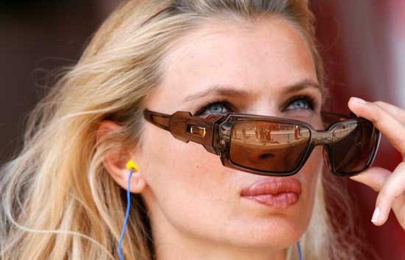 En verano aumenta la compra de gafas de sol. Más de la mitad de estos artículos que se venden en España no están homologados. 