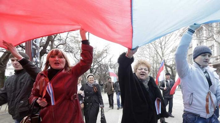 Telediario 1 - Manifestaciones pro-rusas