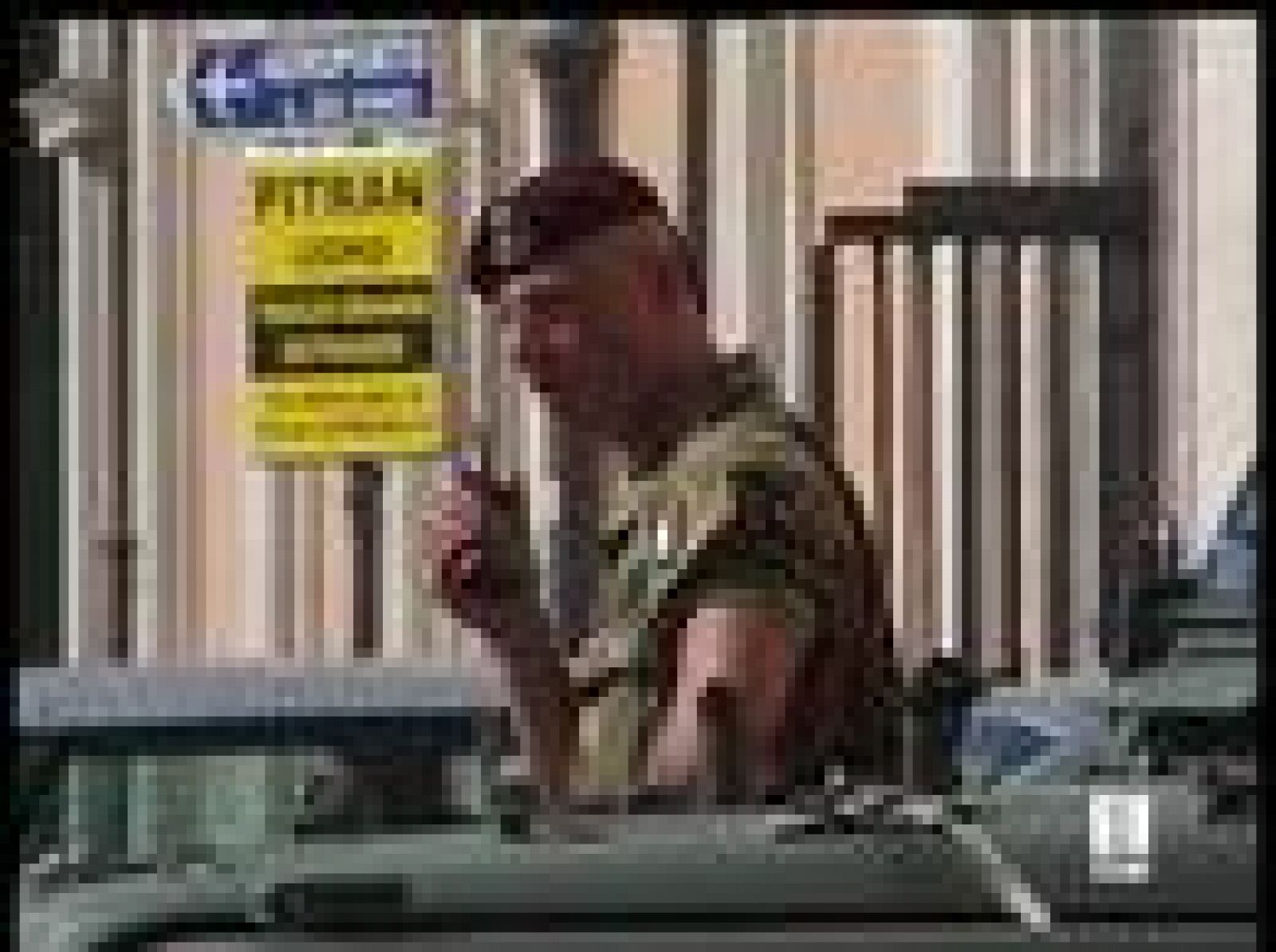 El Gobierno de Berlusconi ha militarizado la seguridad de las grandes ciudades | Ver