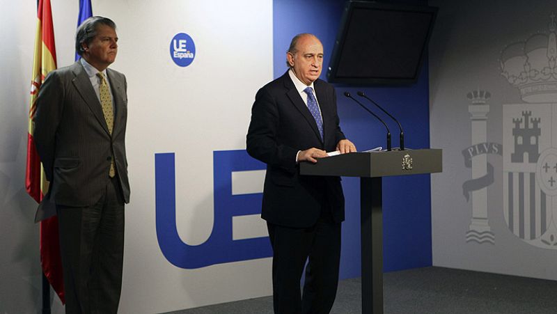 Interior pide a la UE "ayuda de emergencia" para hacer frente a la inmigración en Ceuta y Melilla
