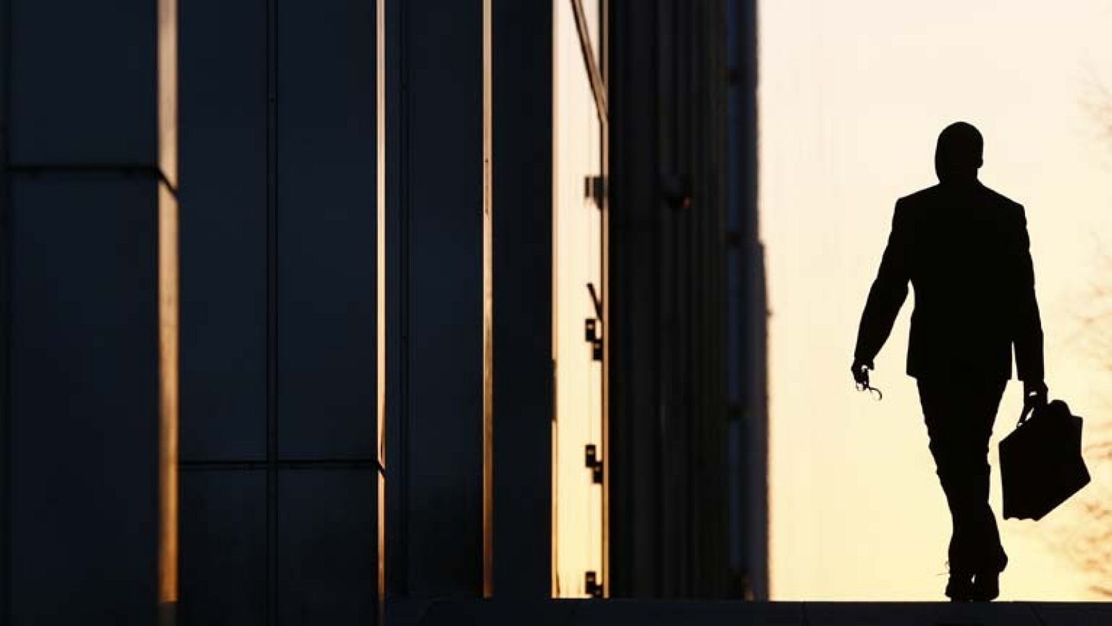 Los "cazadores de herencias" lo hacen a cambio de jugosas comisiones