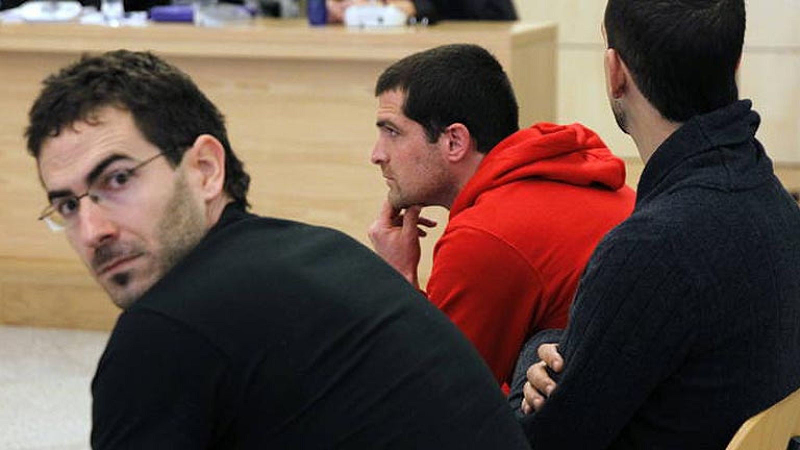 El ex 'número uno' de ETA Jurdan Martitegi Lizaso se ha declarado este lunes "muy orgulloso" de su militancia en la banda terrorista, ha hecho suyas todas las acciones cometidas por la organización durante su medio siglo de historia y se ha negado a participar en el juicio por el atentado cometido contra el cuartel de la Guardia Civil de Calahorra por considerarlo "una farsa".