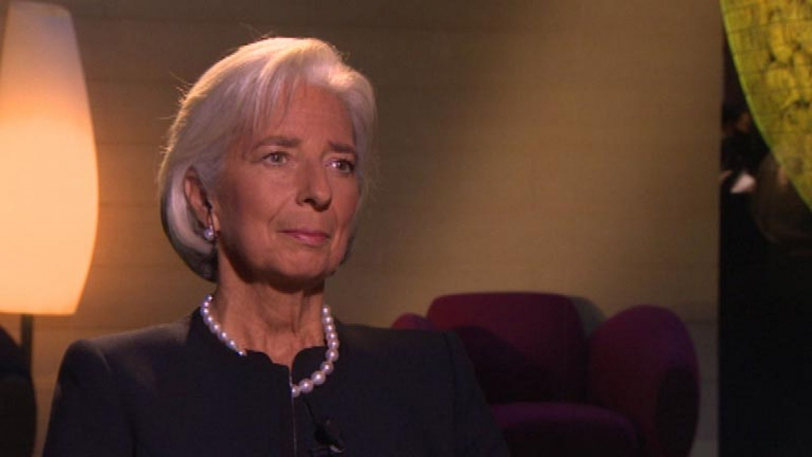 Lagarde: "España parece que ha girado ya un poco el cabo de la crisis"