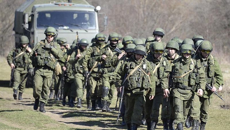 Putin ordena regresar a sus cuarteles a las tropas que realizaban maniobras en Rusia 