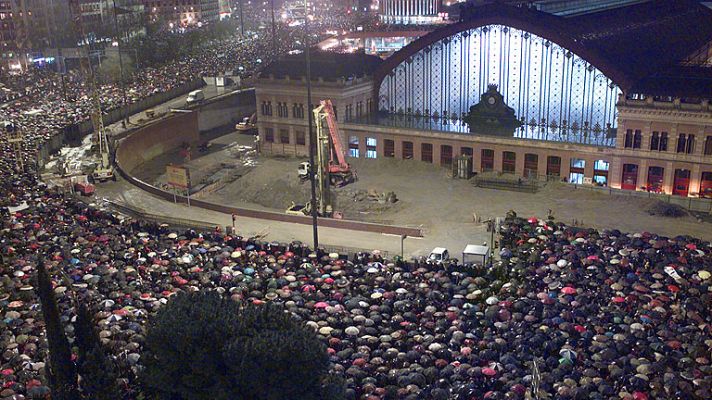 Informe Semanal - 11-M, Madrid bajo el terror: la respuesta ciudadana de condena