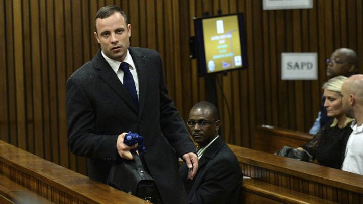 Telediario 1 - Otra vecina de Pistorius oyó una discusión la noche del crimen