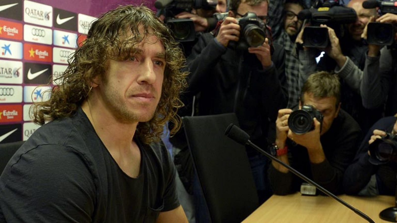 Puyol anuncia su marcha del Barcelona