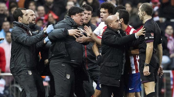 Tres partidos de sanción para el 'Mono' Burgos