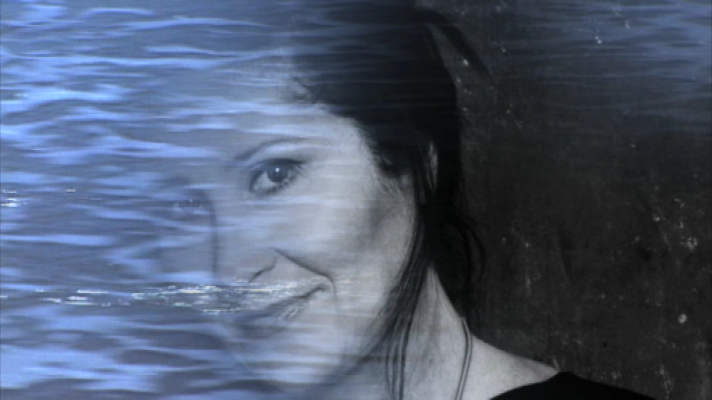 Versión española - Versión Española: Homenaje a Dunia Ayaso