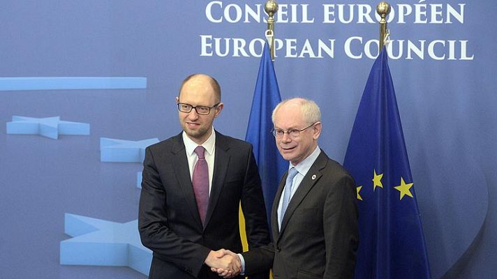 UE discute crisis en Ucrania 