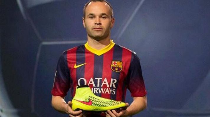 Iniesta será de los primeros en ponerse las botas-calcetín