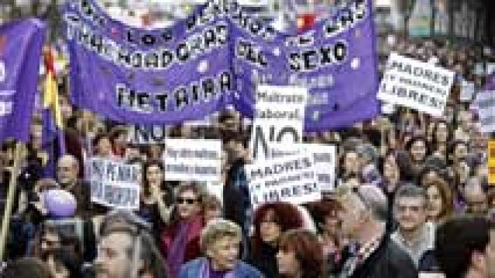 Telediario 1 - Rechazo a la nueva ley del aborto
