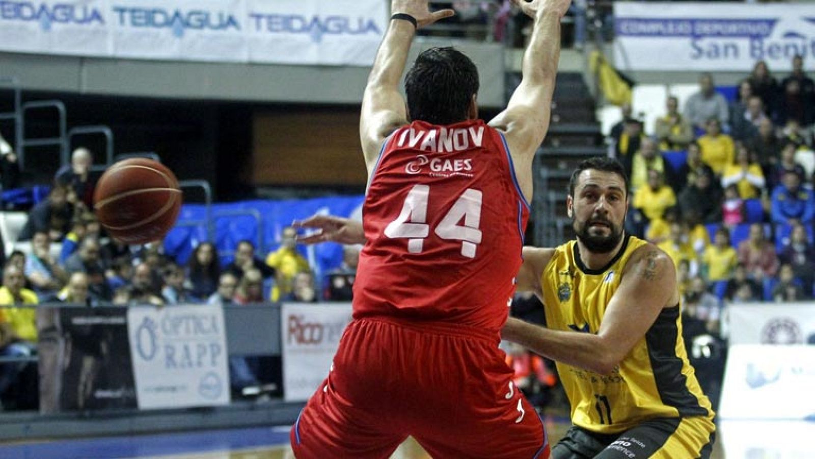 Iberostar Tenerife 94 -  Estudiantes 96 - Baloncesto en RTVE | Ver