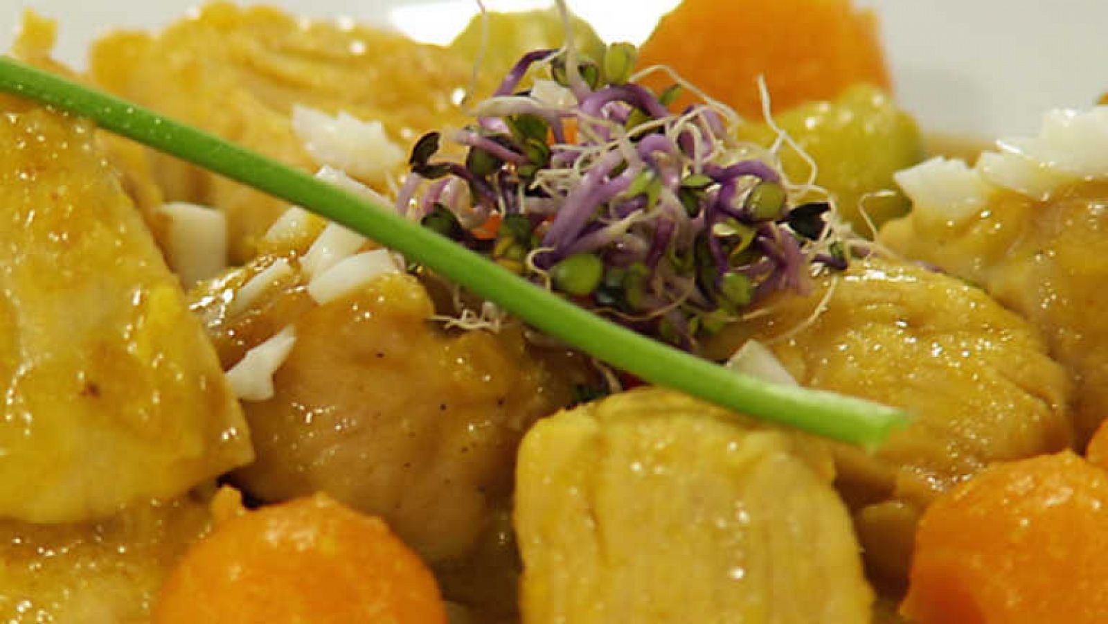 Cocina con Sergio - Pollo castizo a la pepitoria - ver ahora