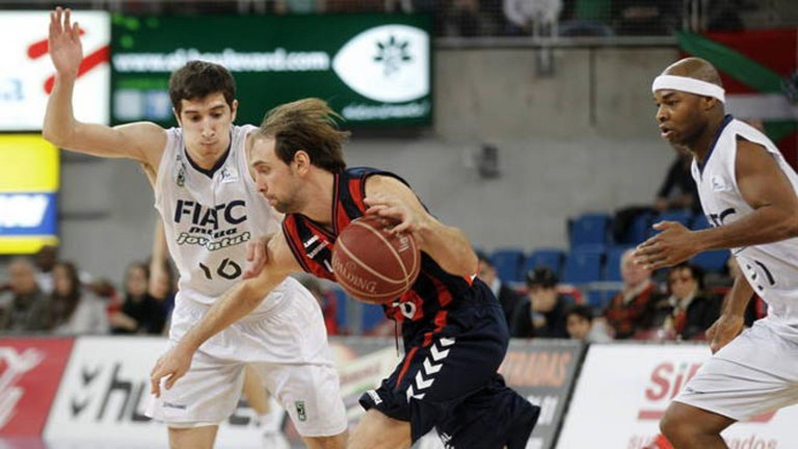 Baloncesto en RTVE: Laboral Kutxa 100 - Joventut 71 | RTVE Play