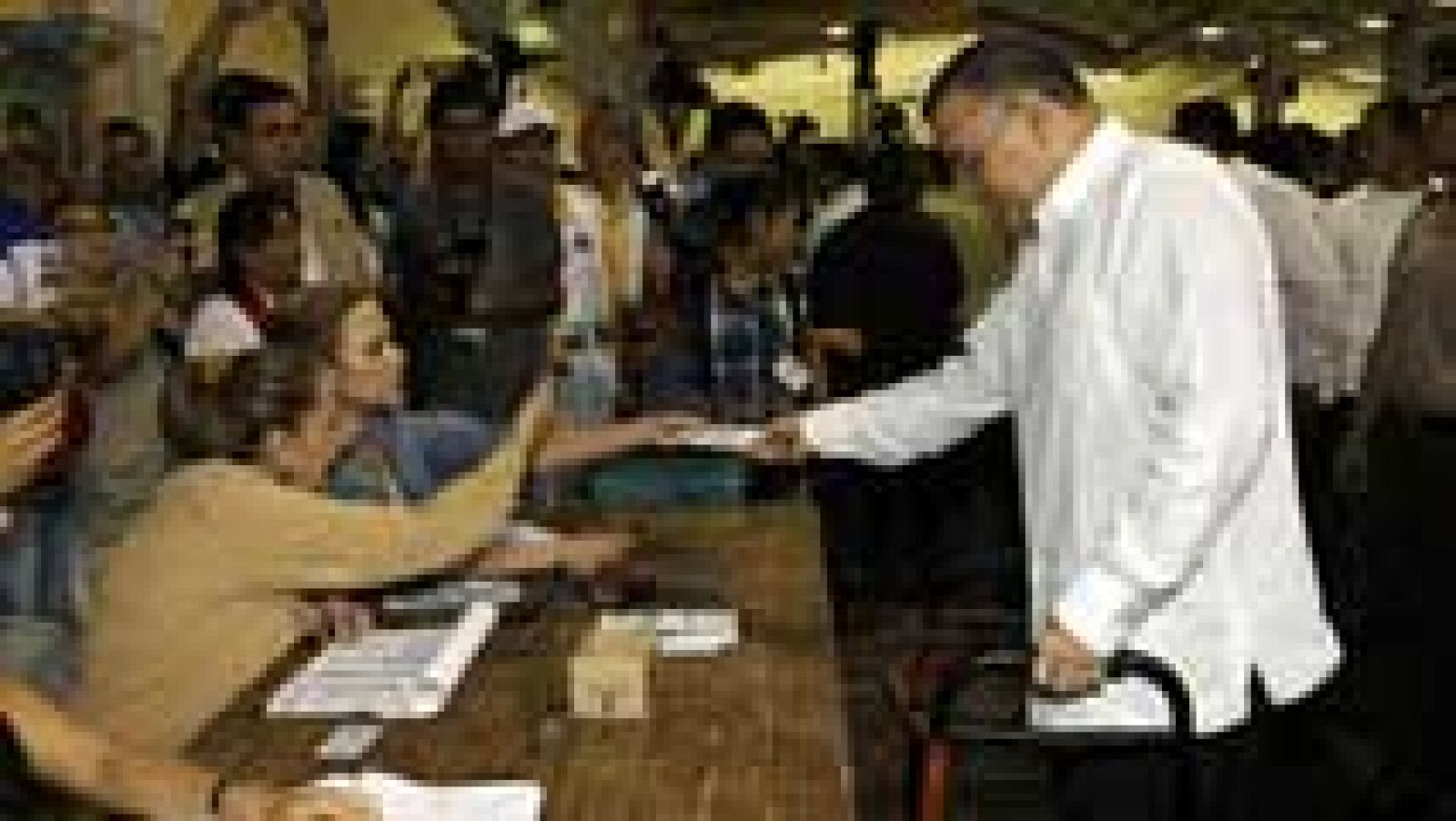Telediario 1: Elecciones en el Salvador | RTVE Play