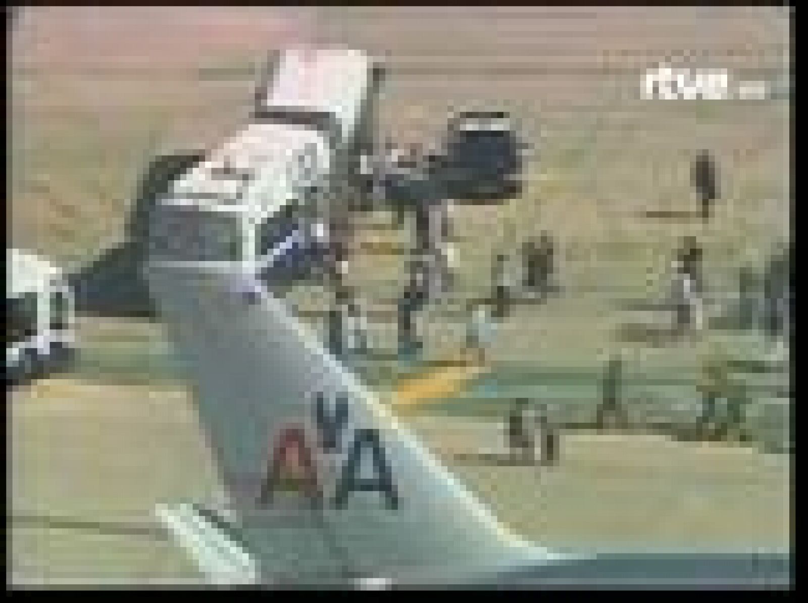 Aterrizaje de emergencia en Los Angeles | Ver