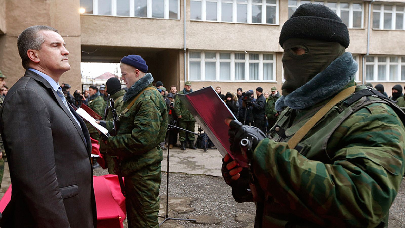 El parlamento de Crimea aprueba una declaración unilateral de independencia del resto de Ucrania